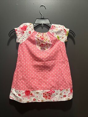 Jelly the Pug 4T strawberry 🍓 and cupcake dress